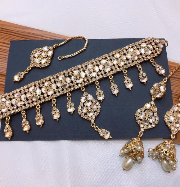 Polki Kundan Collar Set (White)