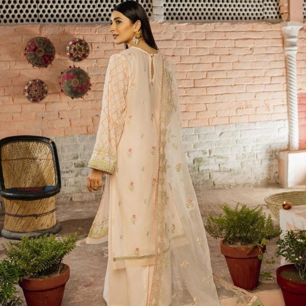 Raah E Feroz -  Embroidered Luxury Fabric Shirt with Embroidered Lawn Pattis 